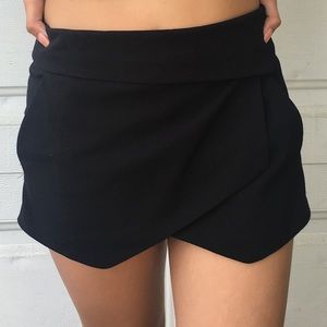 Forever 21 Black Skirt/ Shorts